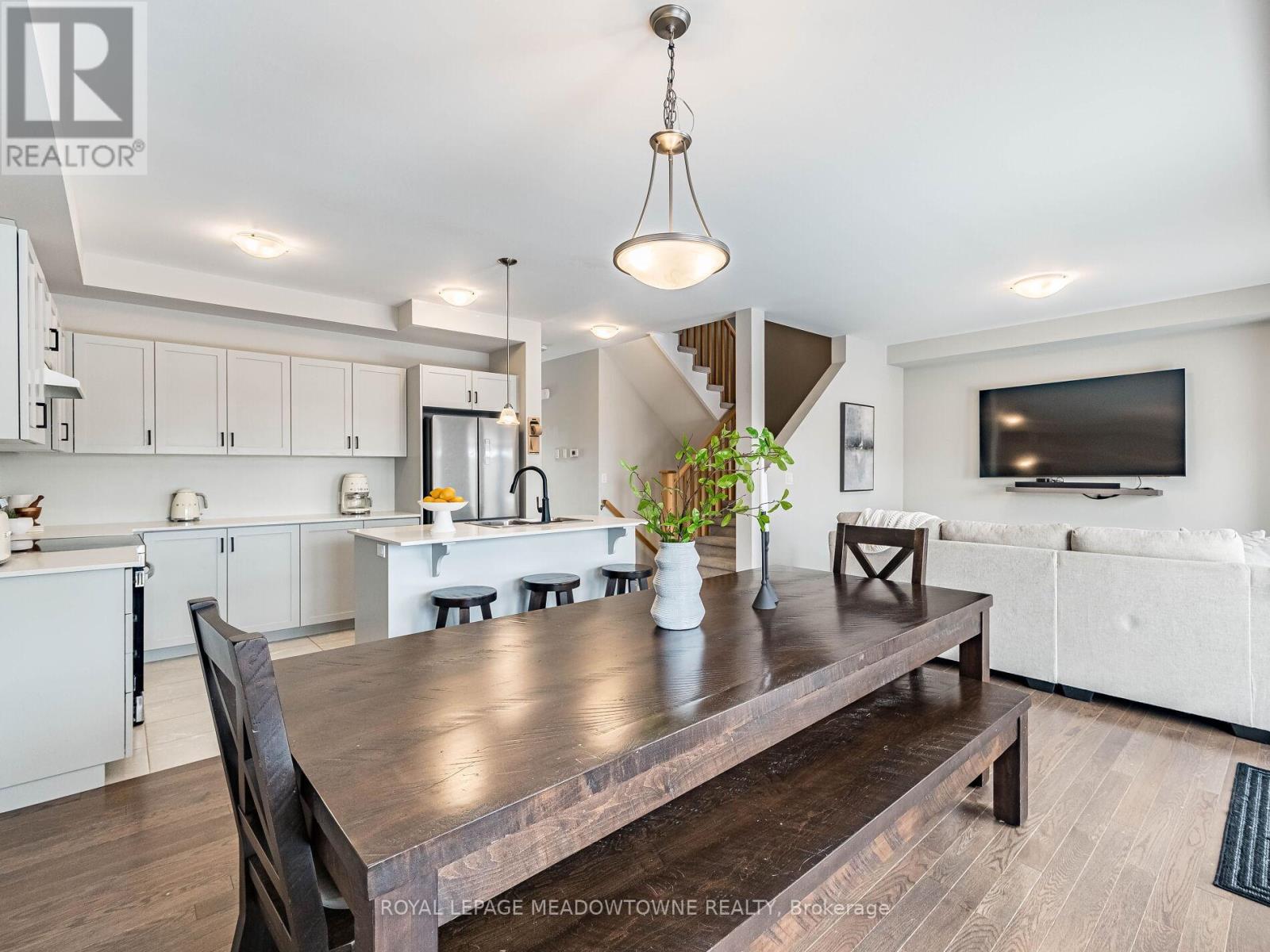 Open concept floor plan - 7 - 13 Braida Lane, Halton Hills, ON - Indoor