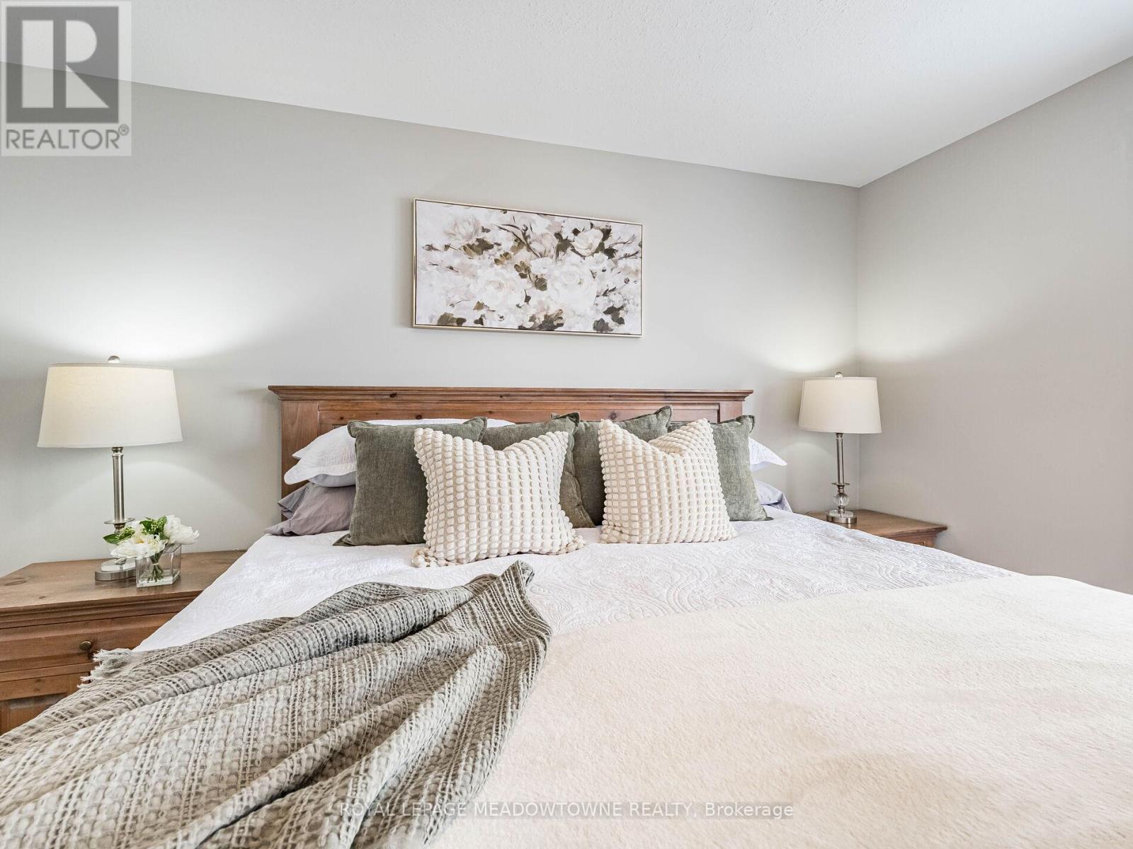 7 - 13 Braida Lane, Halton Hills, ON - Indoor Photo Showing Bedroom