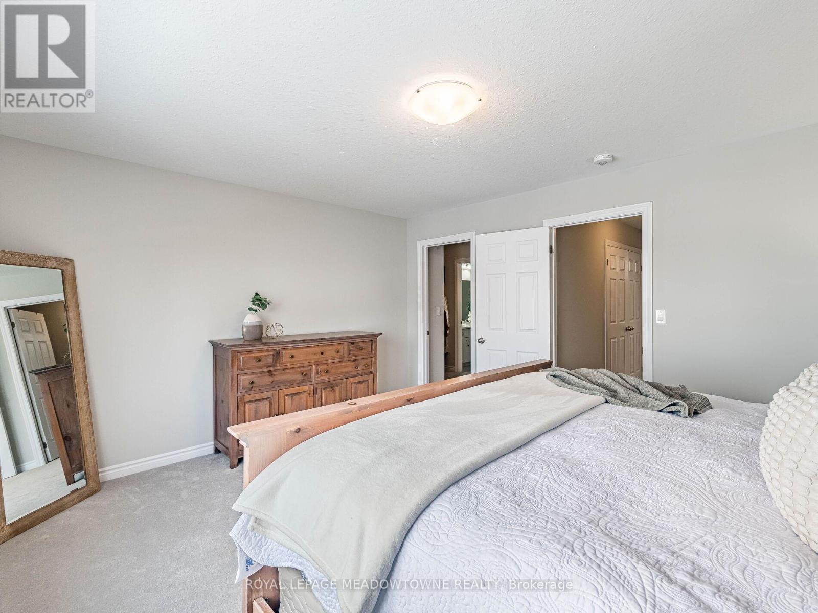 7 - 13 Braida Lane, Halton Hills, ON - Indoor Photo Showing Bedroom