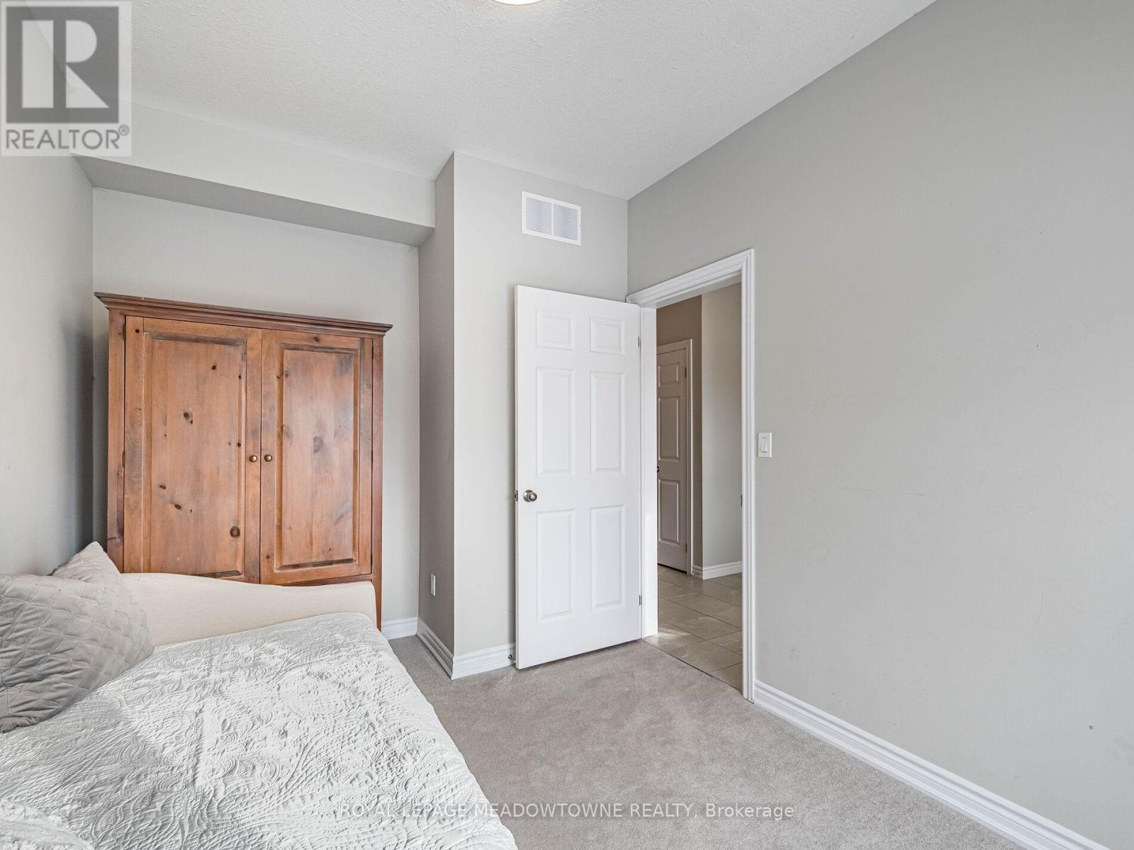 7 - 13 Braida Lane, Halton Hills, ON - Indoor Photo Showing Bedroom