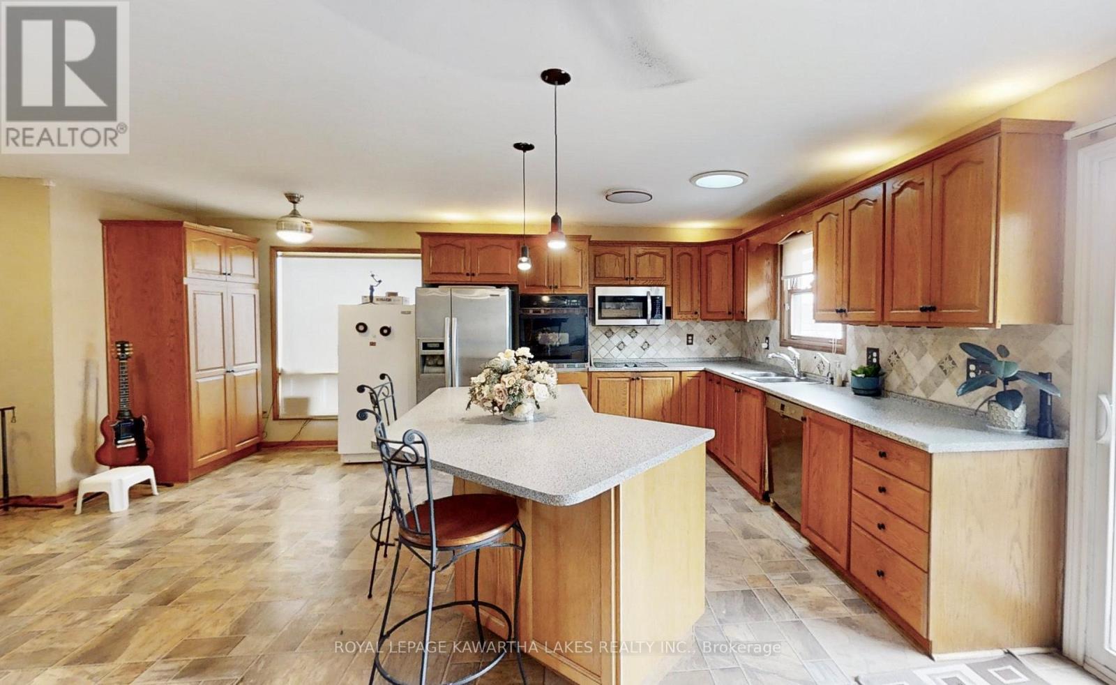 21 Trent View Road, Kawartha Lakes (Eldon), ON - Indoor Photo Showing Kitchen With Double Sink