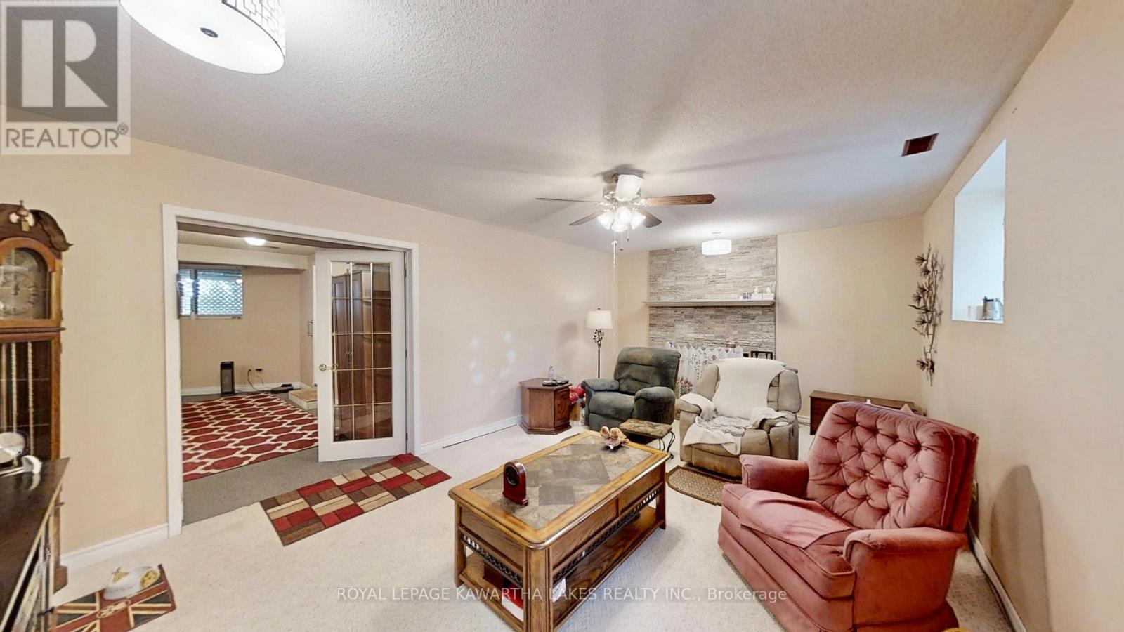 21 Trent View Road, Kawartha Lakes (Eldon), ON - Indoor Photo Showing Living Room