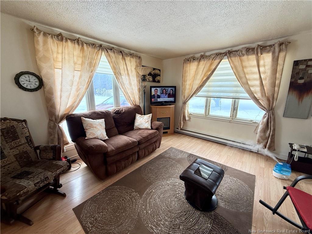 125 Route 134, Petit-Rocher, NB