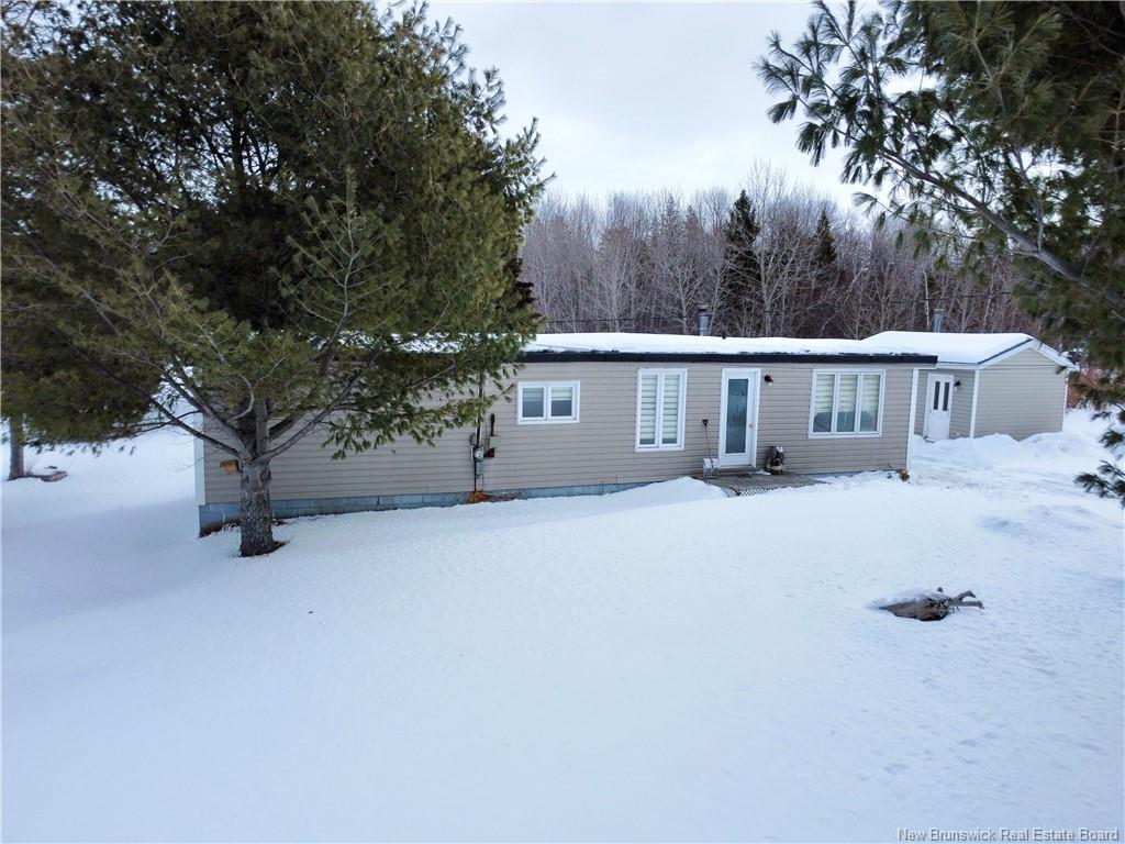 125 Route 134, Petit-Rocher, NB