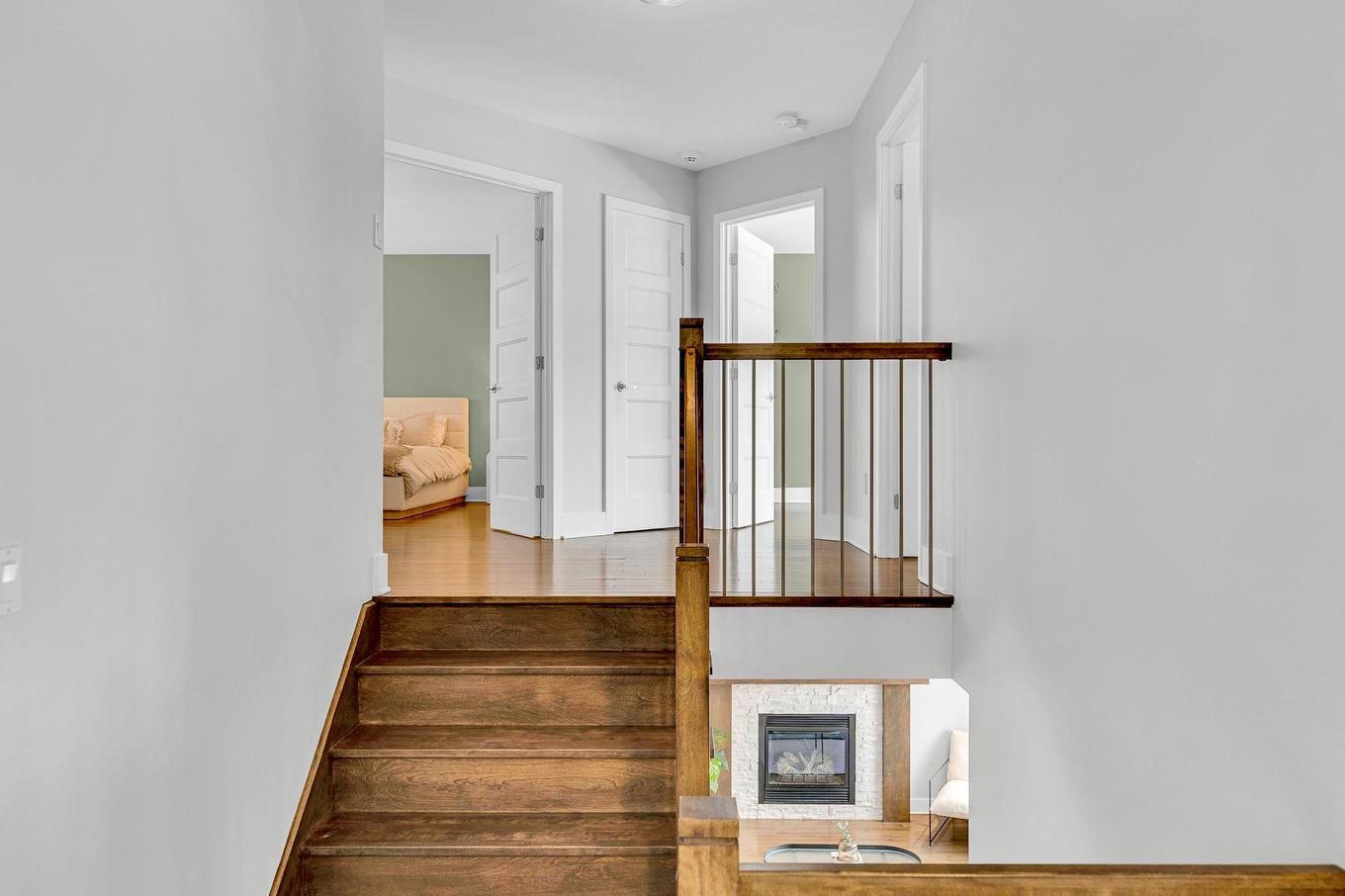 Escalier - 30 Place De La Pulperie, Saint-Jérôme, QC - Indoor Photo Showing Other Room