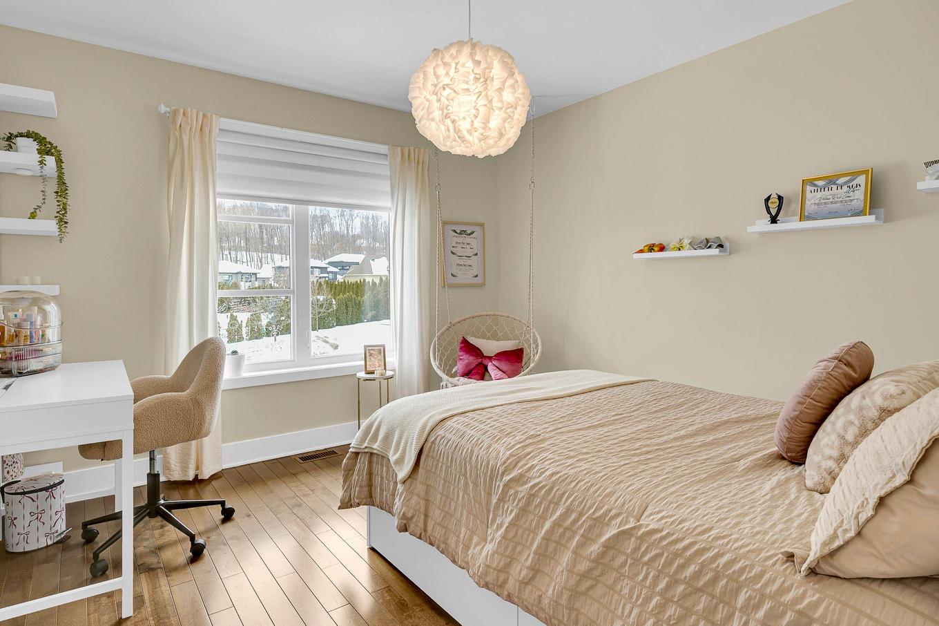 Chambre à coucher - 30 Place De La Pulperie, Saint-Jérôme, QC - Indoor Photo Showing Bedroom