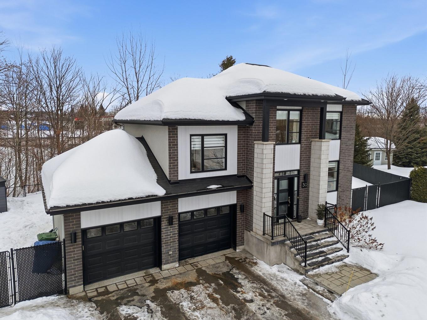 Photo aérienne - 30 Place De La Pulperie, Saint-Jérôme, QC - Outdoor