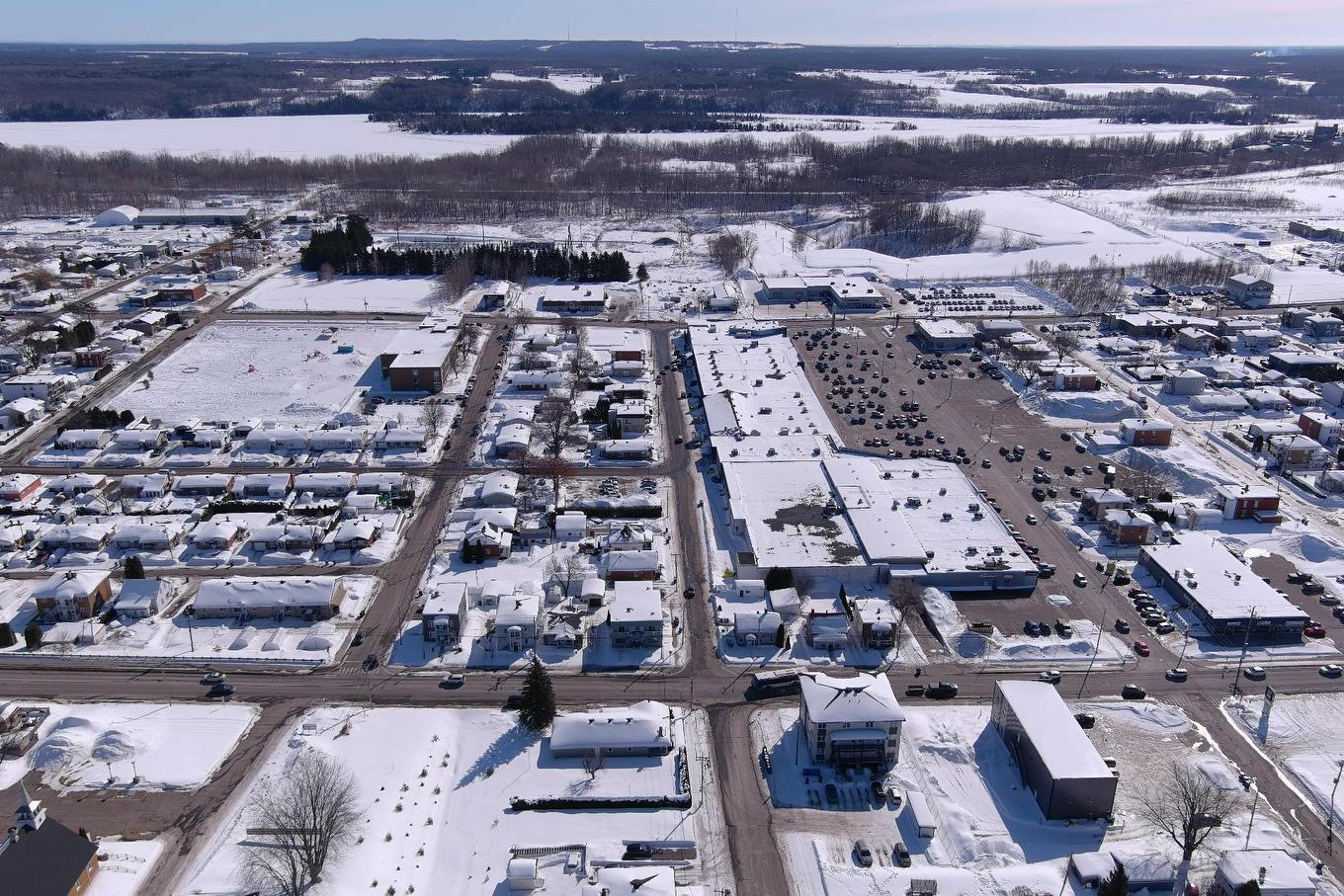 Aerial photo - 4303 Boul. Des Hêtres, Shawinigan, QC - Outdoor With View