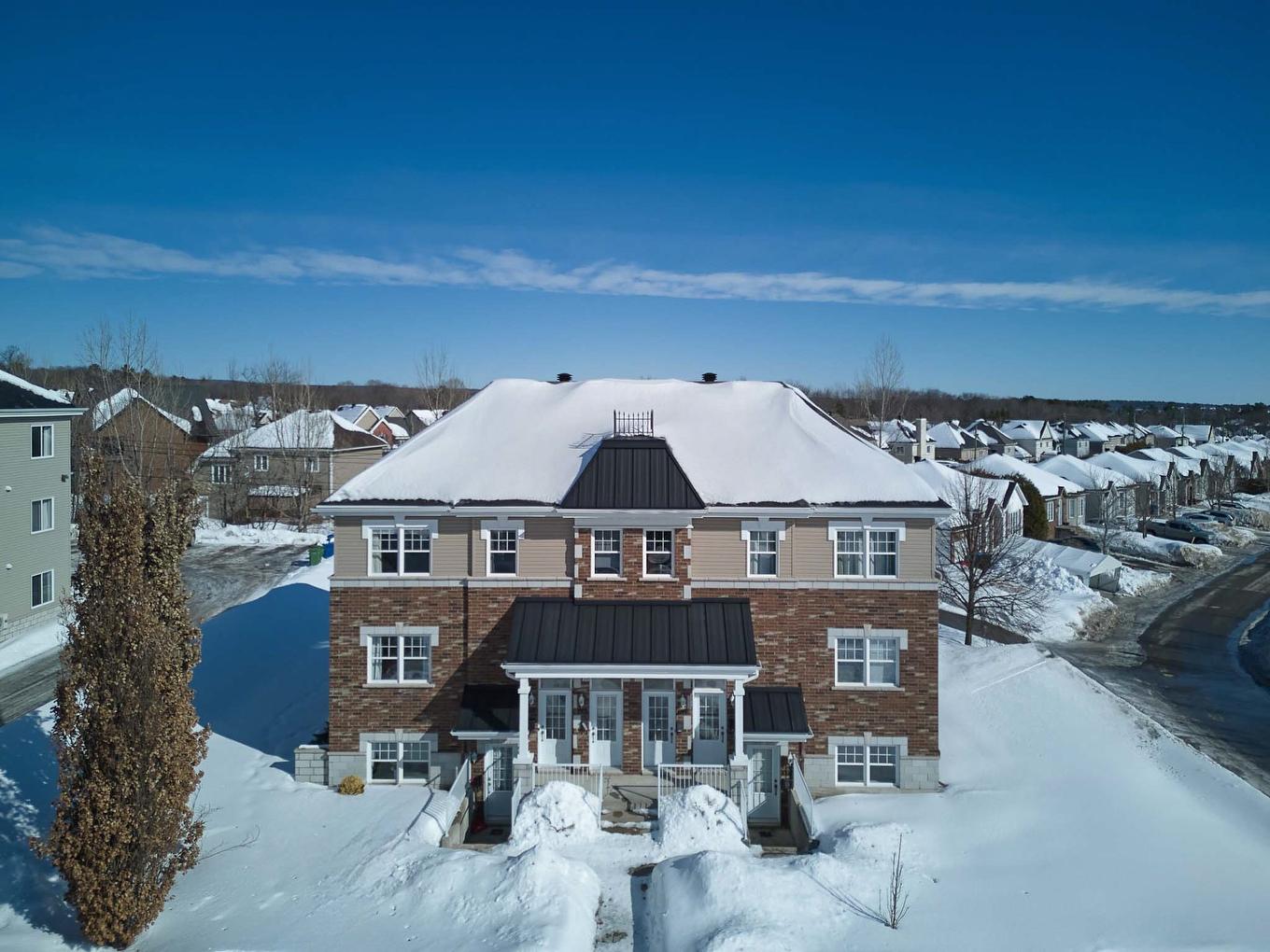 Photo aérienne - 1008 Boul. Maisonneuve, Saint-Jérôme, QC - Outdoor