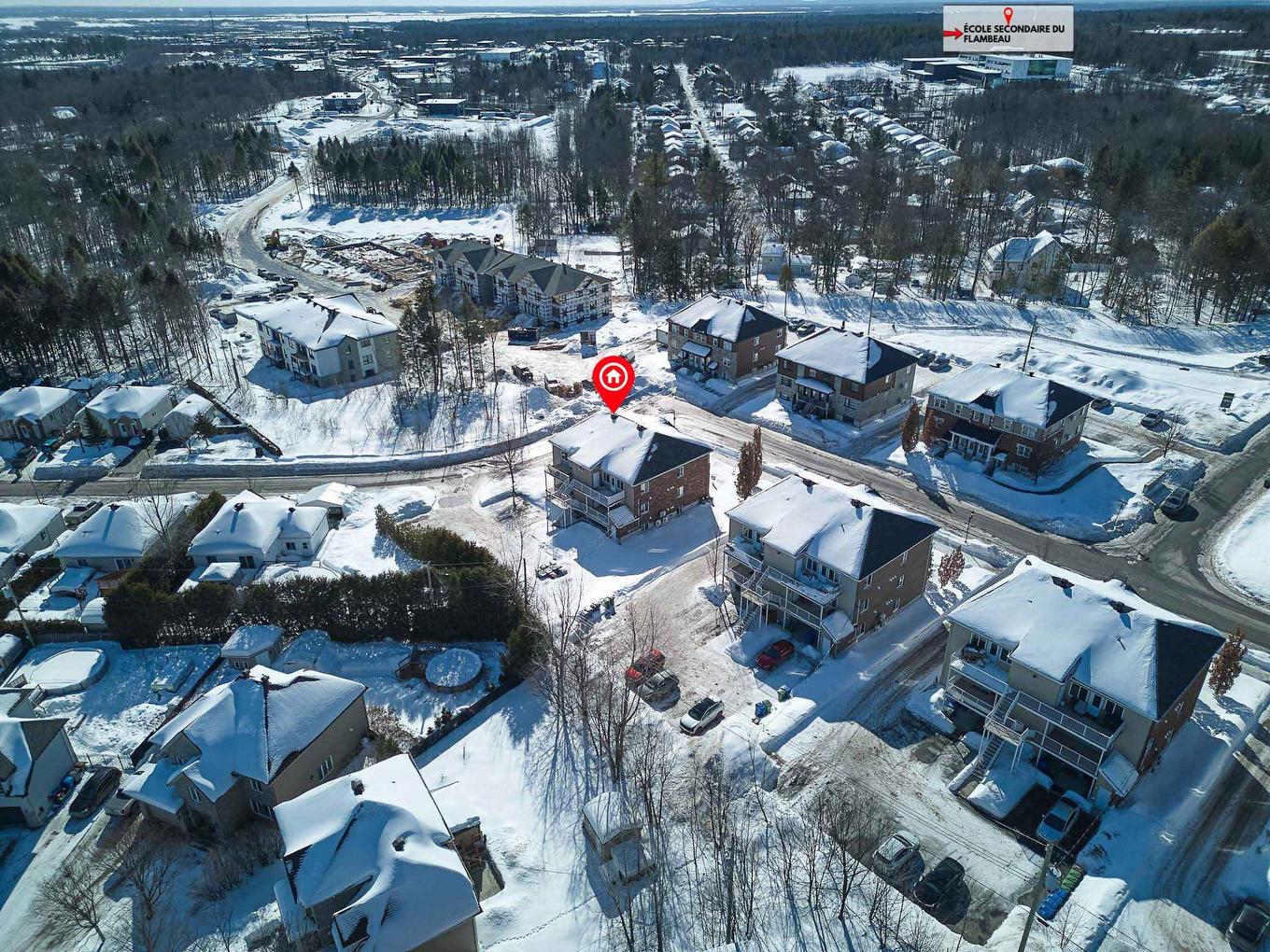 Photo aérienne - 1008 Boul. Maisonneuve, Saint-Jérôme, QC - Outdoor With View