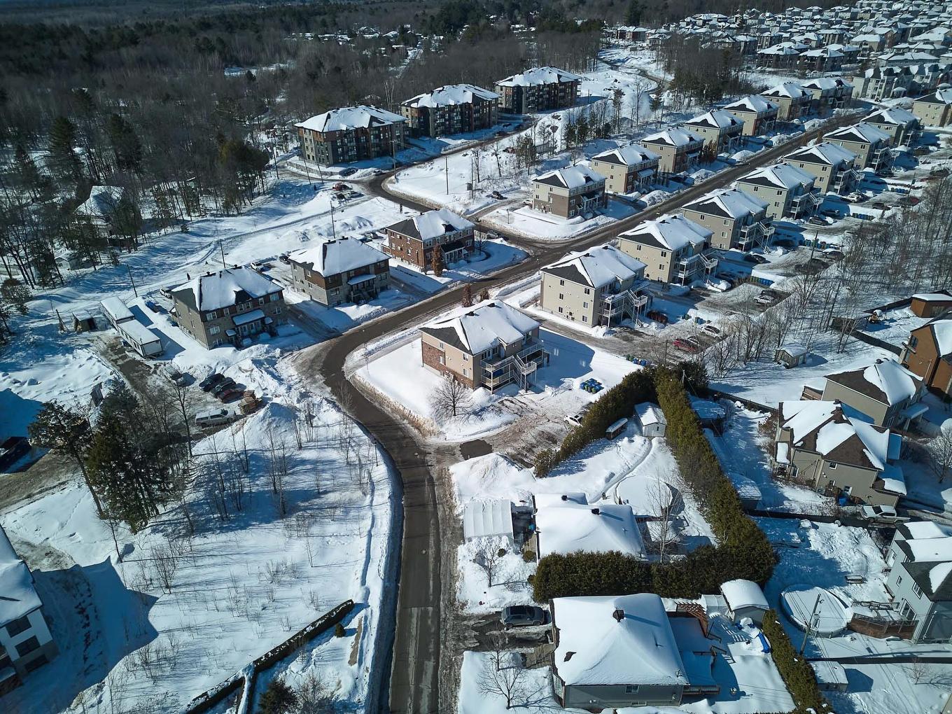 Photo aérienne - 1008 Boul. Maisonneuve, Saint-Jérôme, QC - Outdoor With View