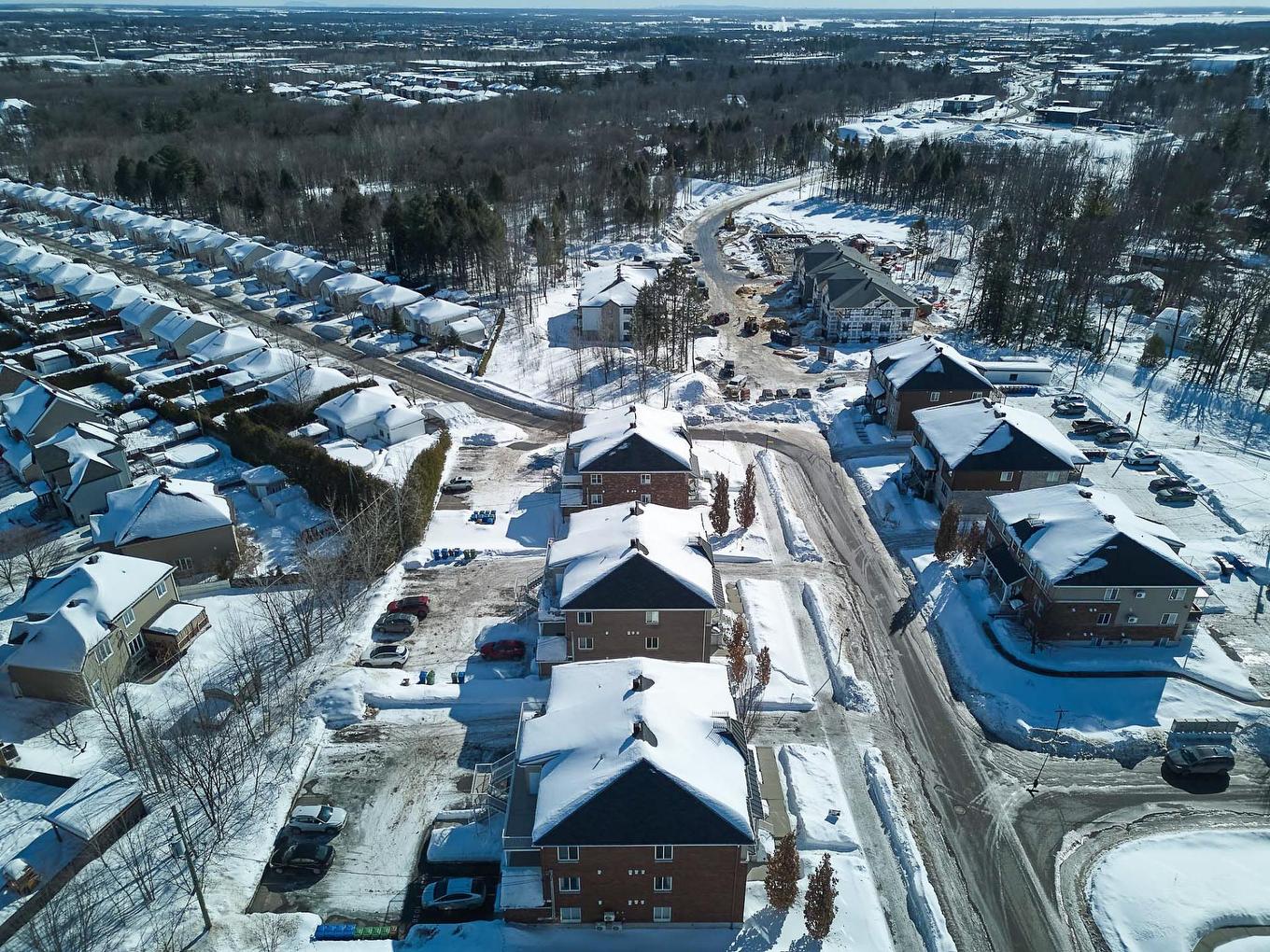 Photo aérienne - 1008 Boul. Maisonneuve, Saint-Jérôme, QC - Outdoor With View