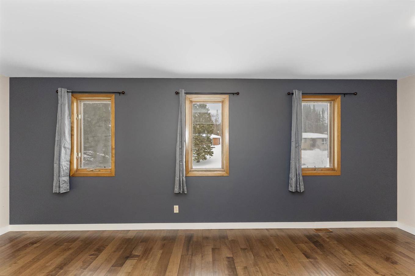 191 Skyline Avenue, Thunder Bay, ON - Indoor Photo Showing Other Room