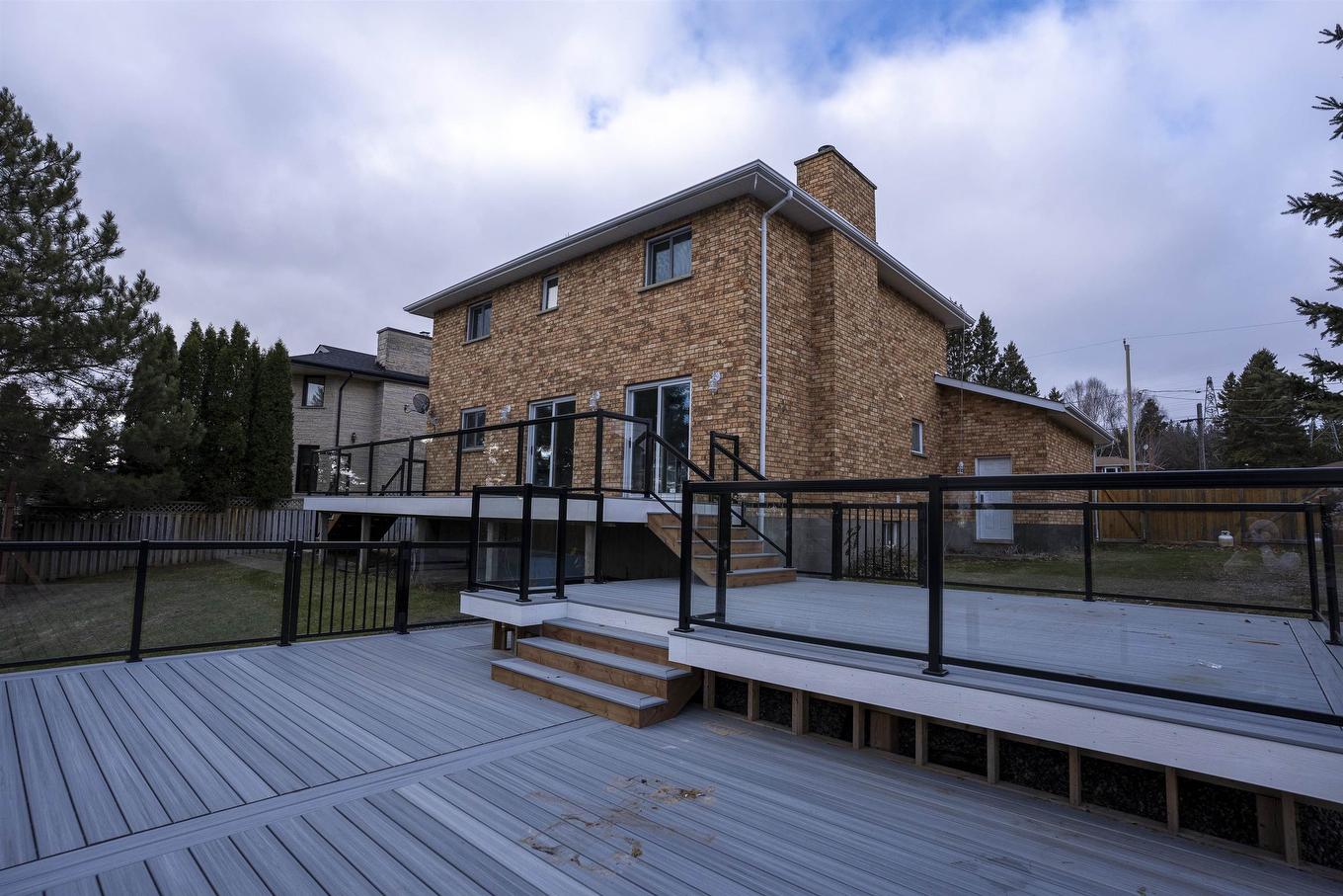 191 Skyline Avenue, Thunder Bay, ON - Outdoor With Deck Patio Veranda With Exterior