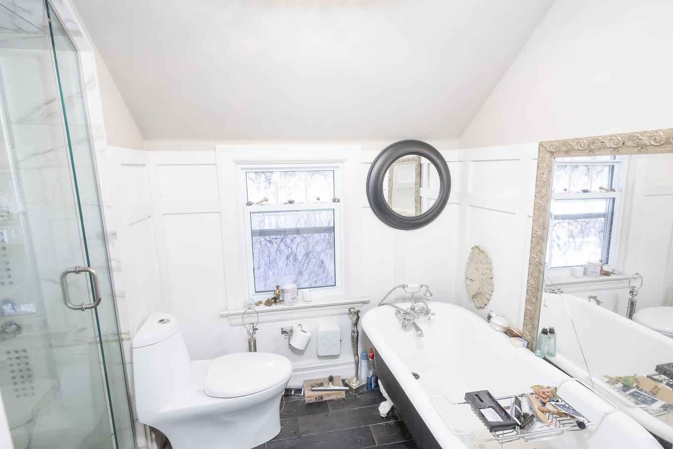 502 Norah Street S, Thunder Bay, ON - Indoor Photo Showing Bathroom