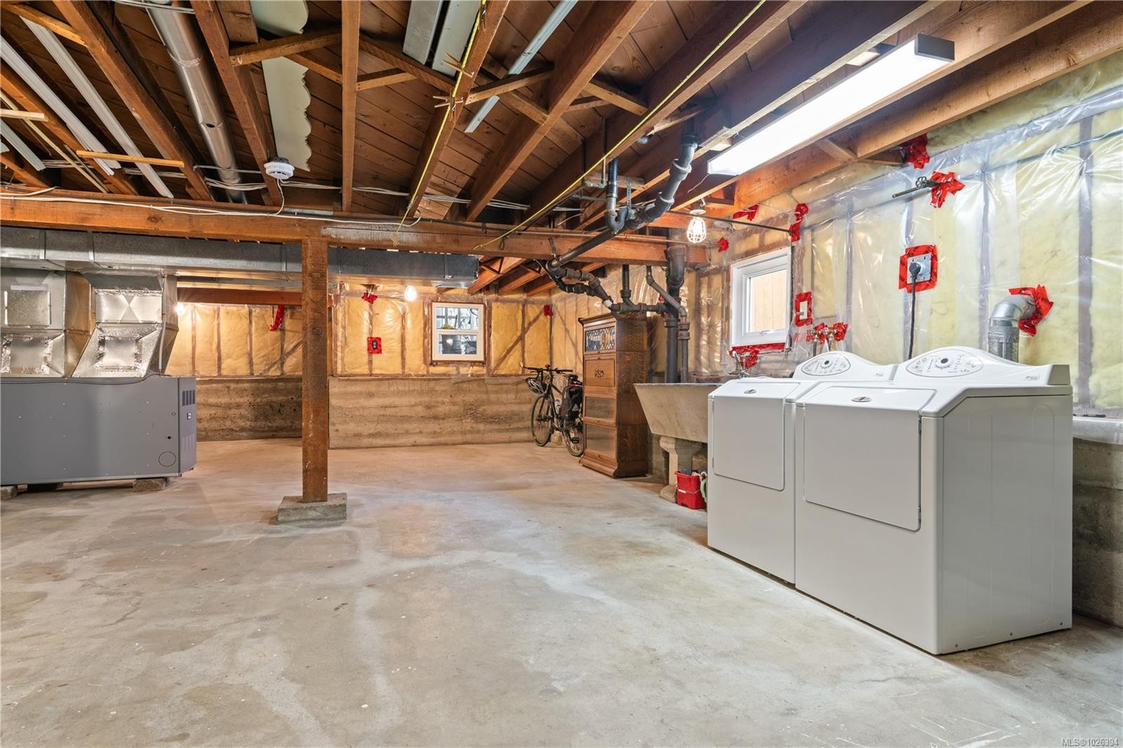 1020 Falkland Rd, Oak Bay, BC