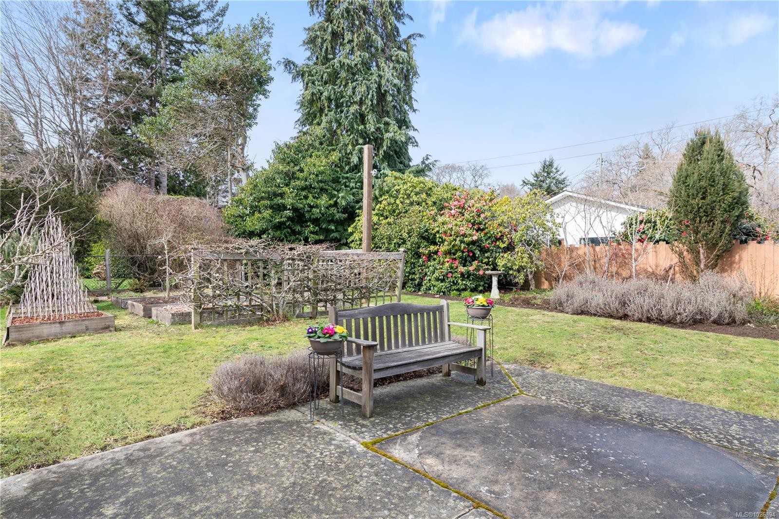 1020 Falkland Rd, Oak Bay, BC