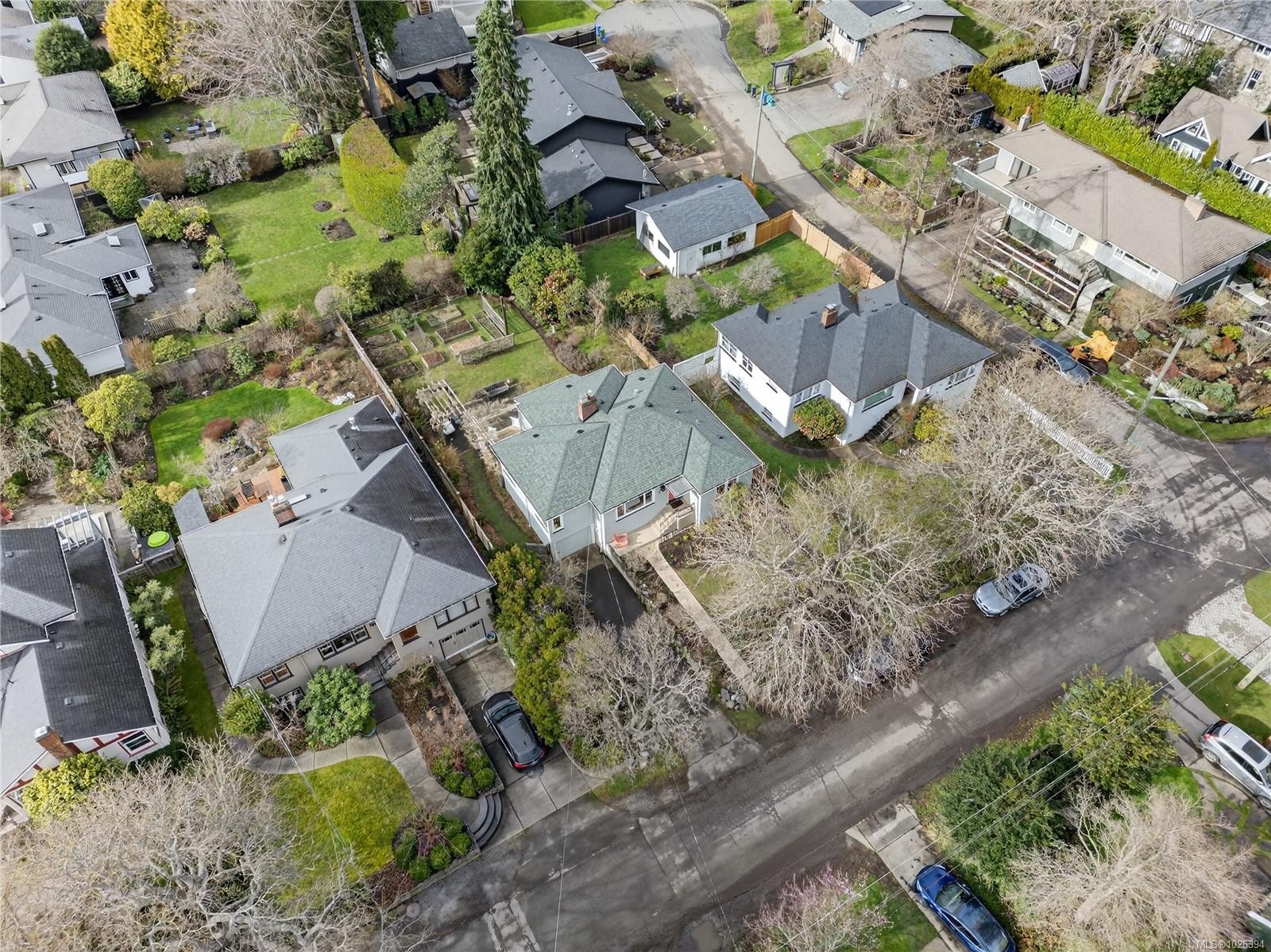 1020 Falkland Rd, Oak Bay, BC