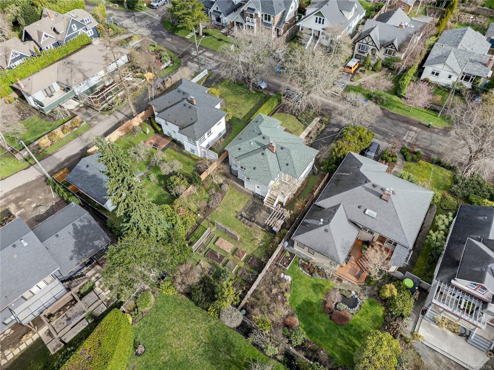 1020 Falkland Rd, Oak Bay, BC