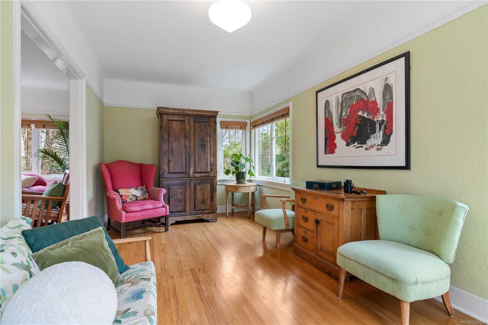 1020 Falkland Rd, Oak Bay, BC