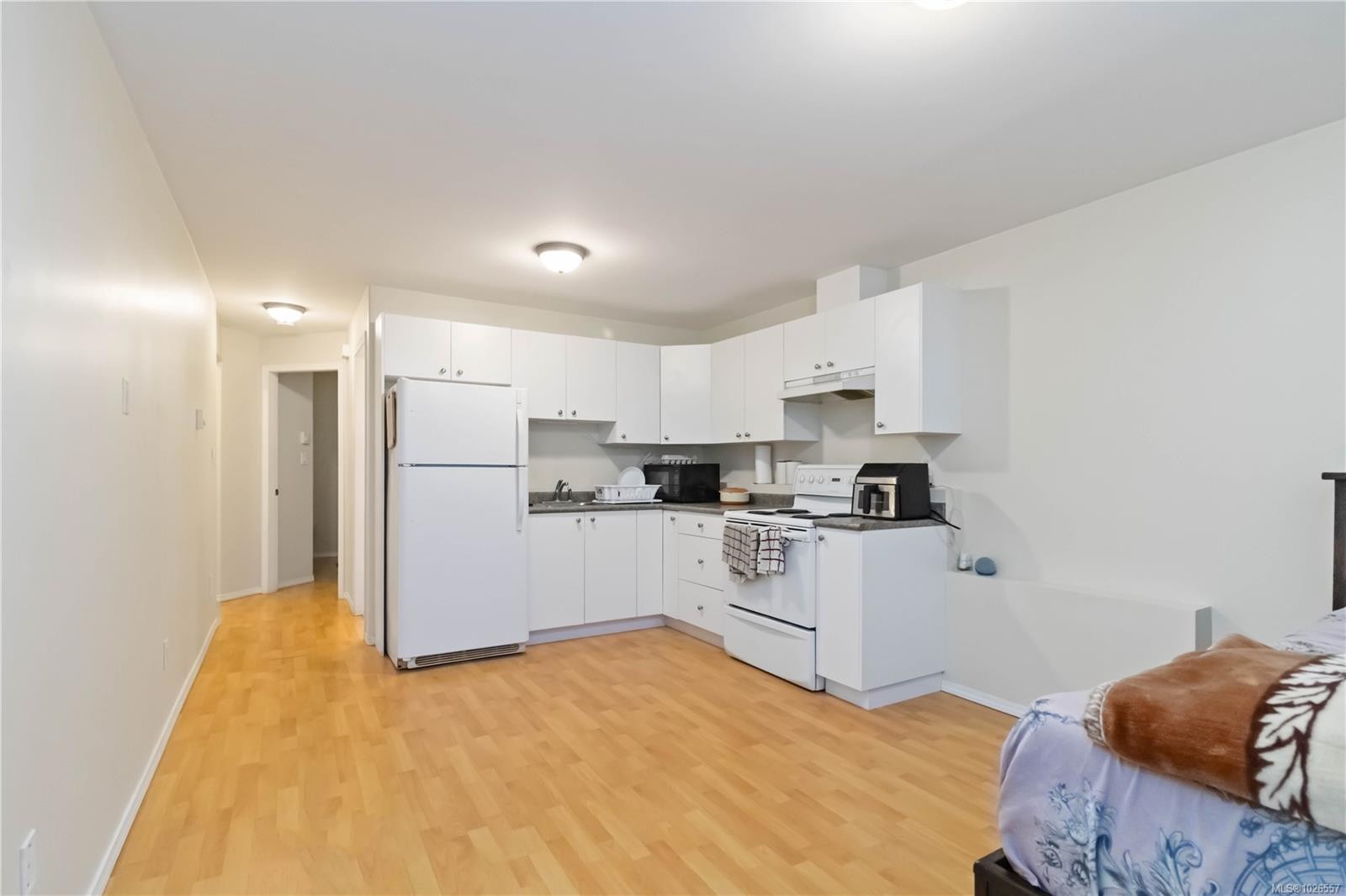 808 Jagdeep Pl, Saanich, BC