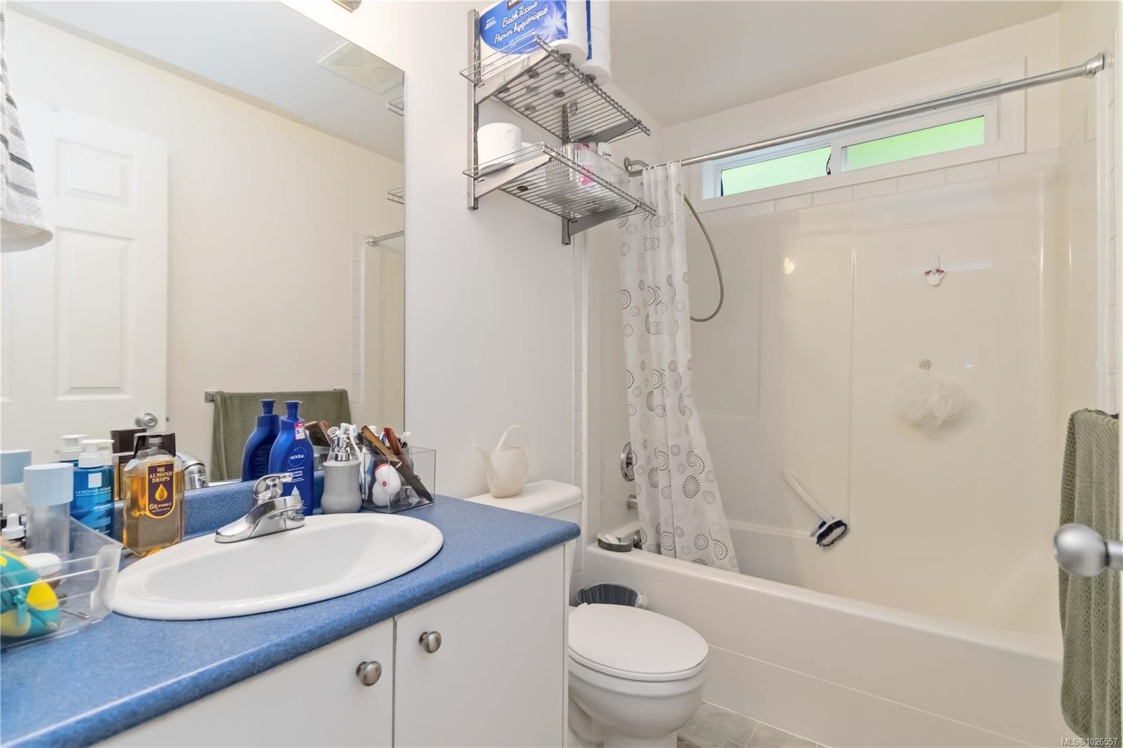 808 Jagdeep Pl, Saanich, BC