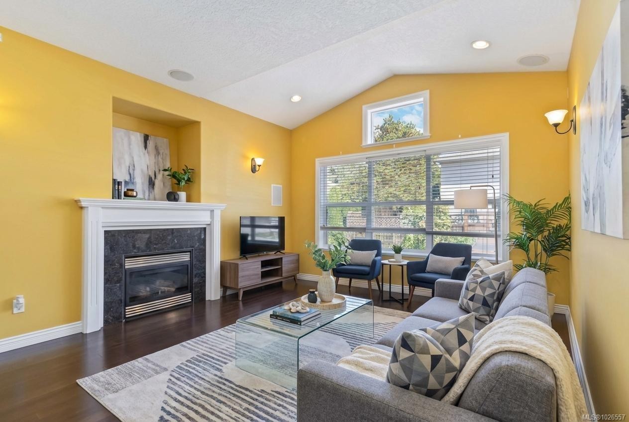 808 Jagdeep Pl, Saanich, BC