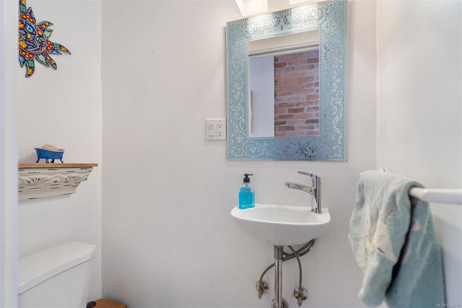 1909 Duchess St, Victoria, BC