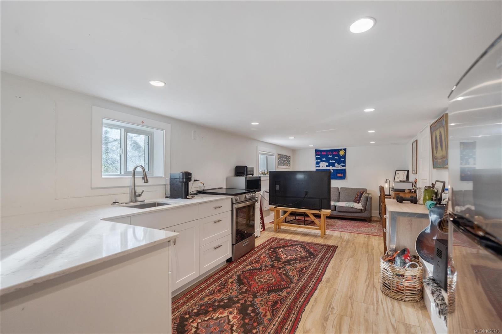 1909 Duchess St, Victoria, BC