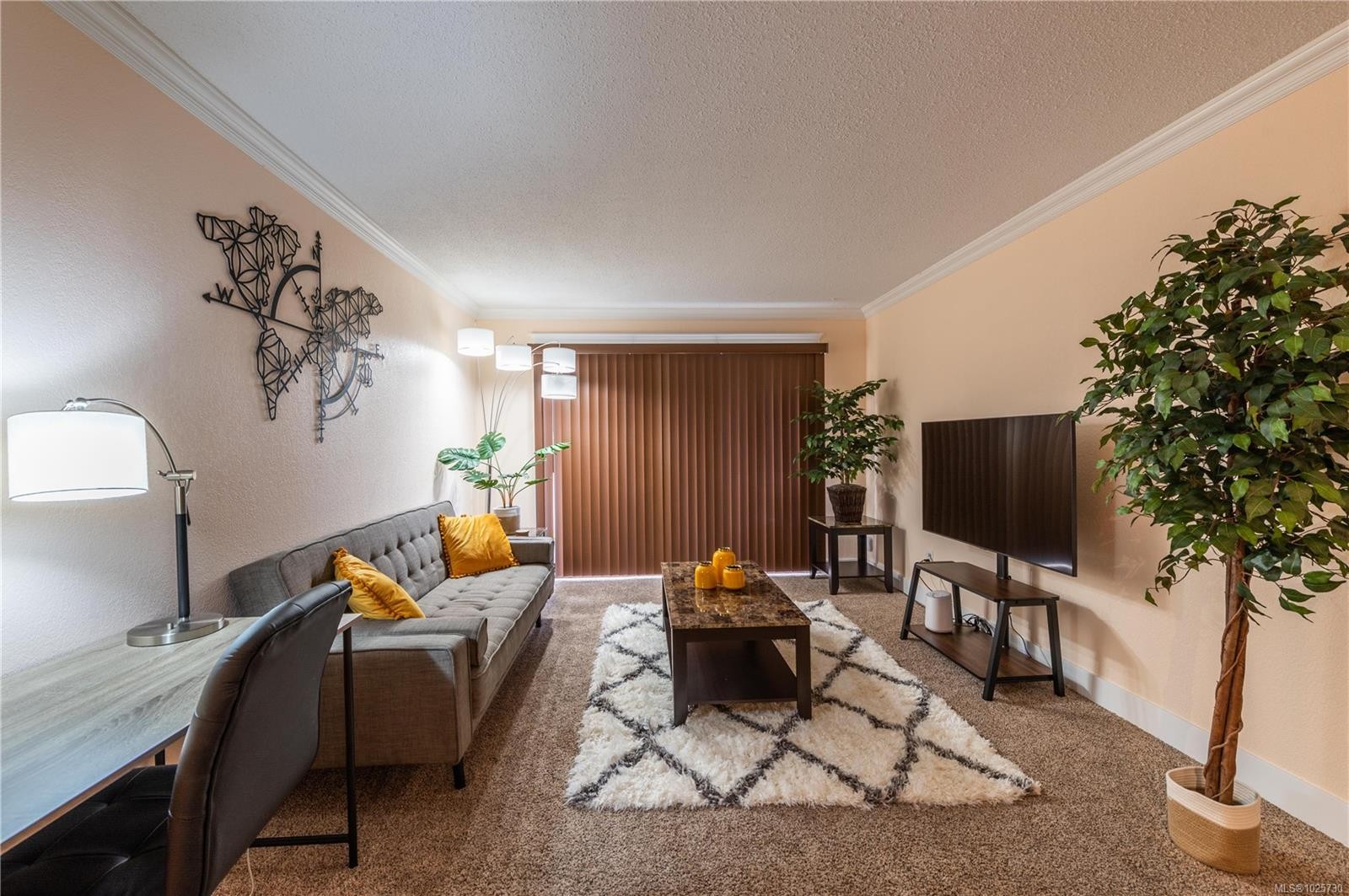 110-1600 Dufferin Cres, Nanaimo, BC - Indoor