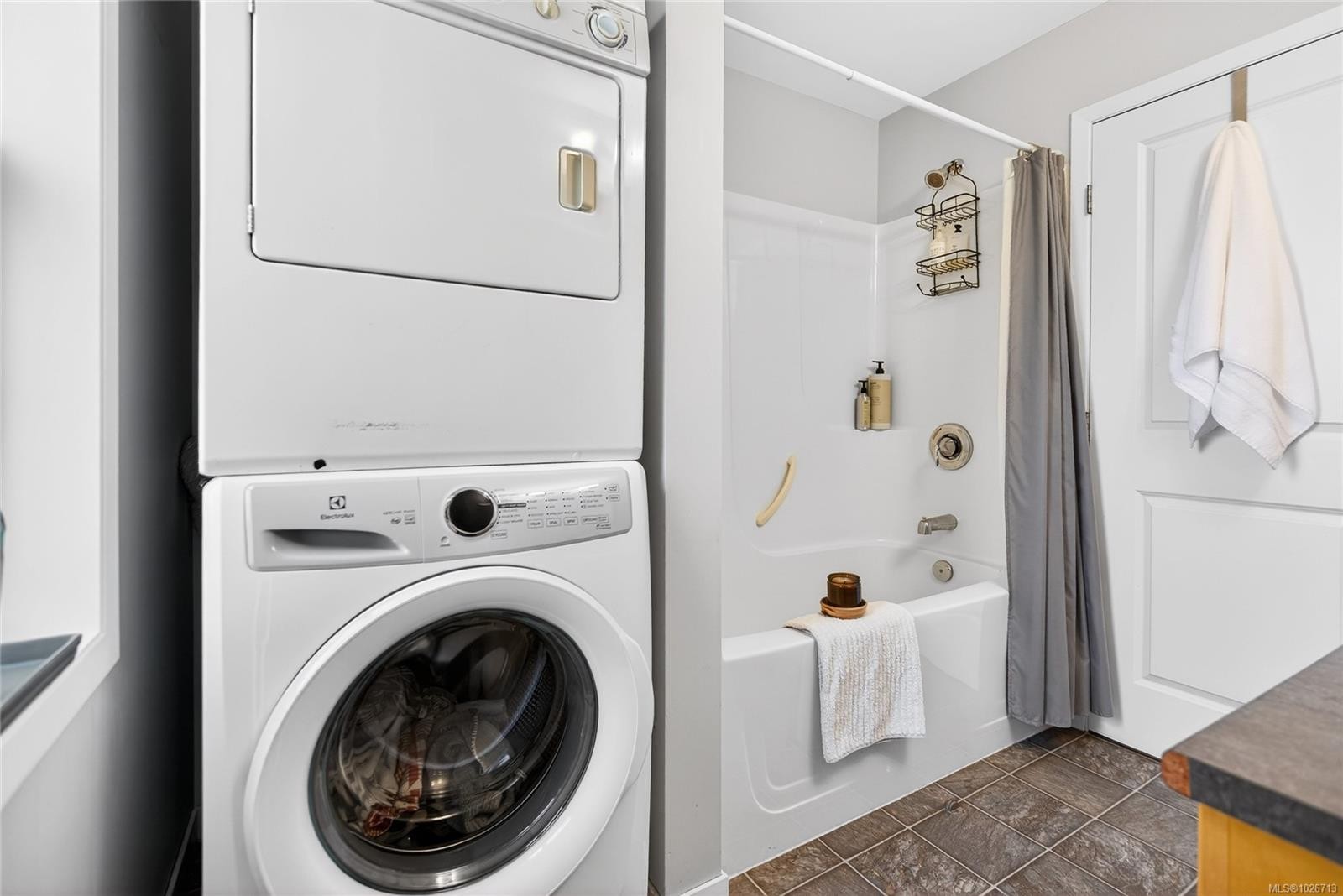 2156 Eardley Rd, Campbell River, BC