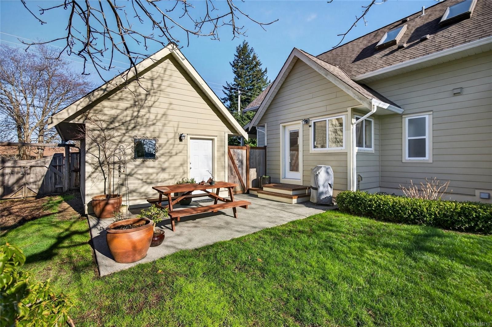 2156 Eardley Rd, Campbell River, BC