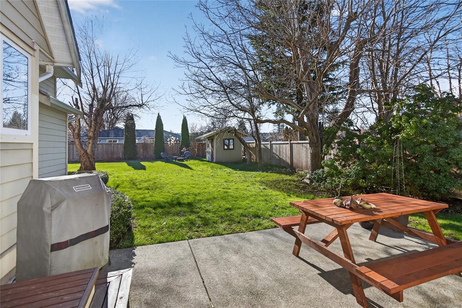 2156 Eardley Rd, Campbell River, BC