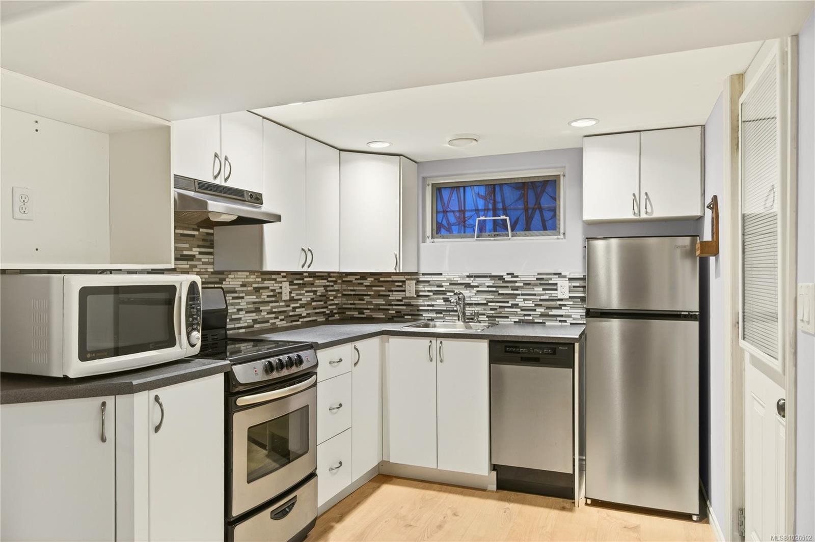 225 Stewart Ave, Nanaimo, BC