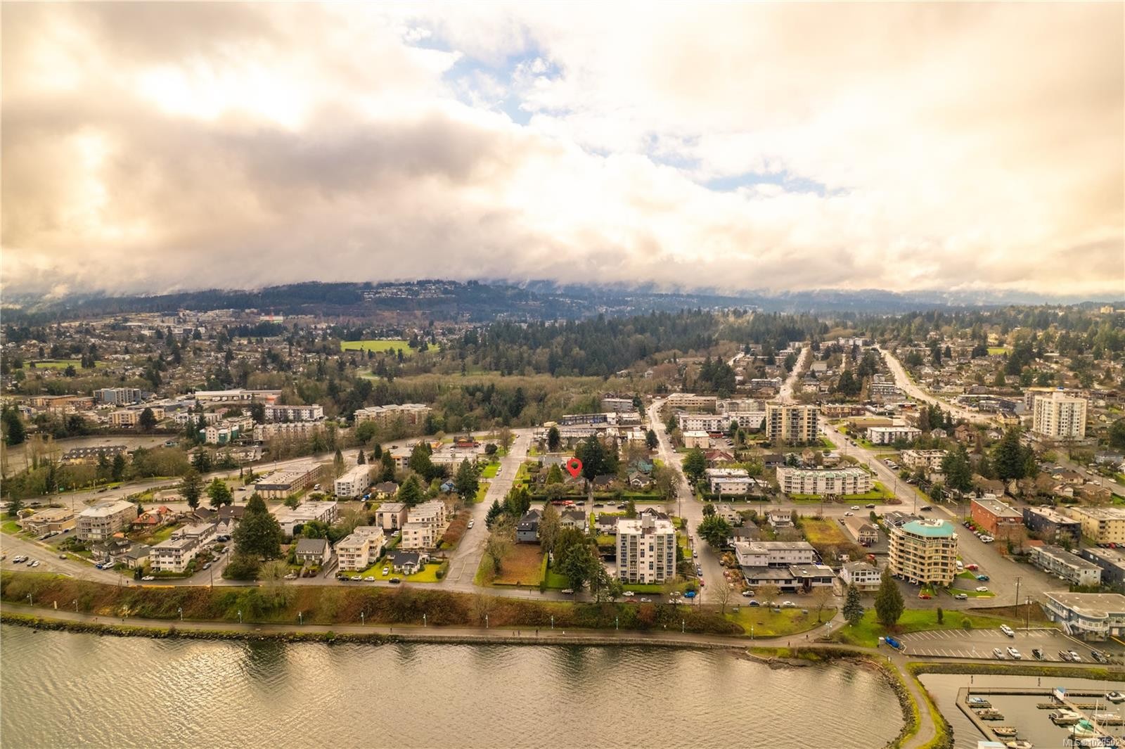 225 Stewart Ave, Nanaimo, BC