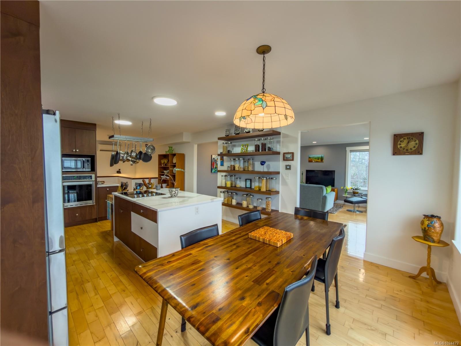 1560 Joan Ave, Crofton, BC