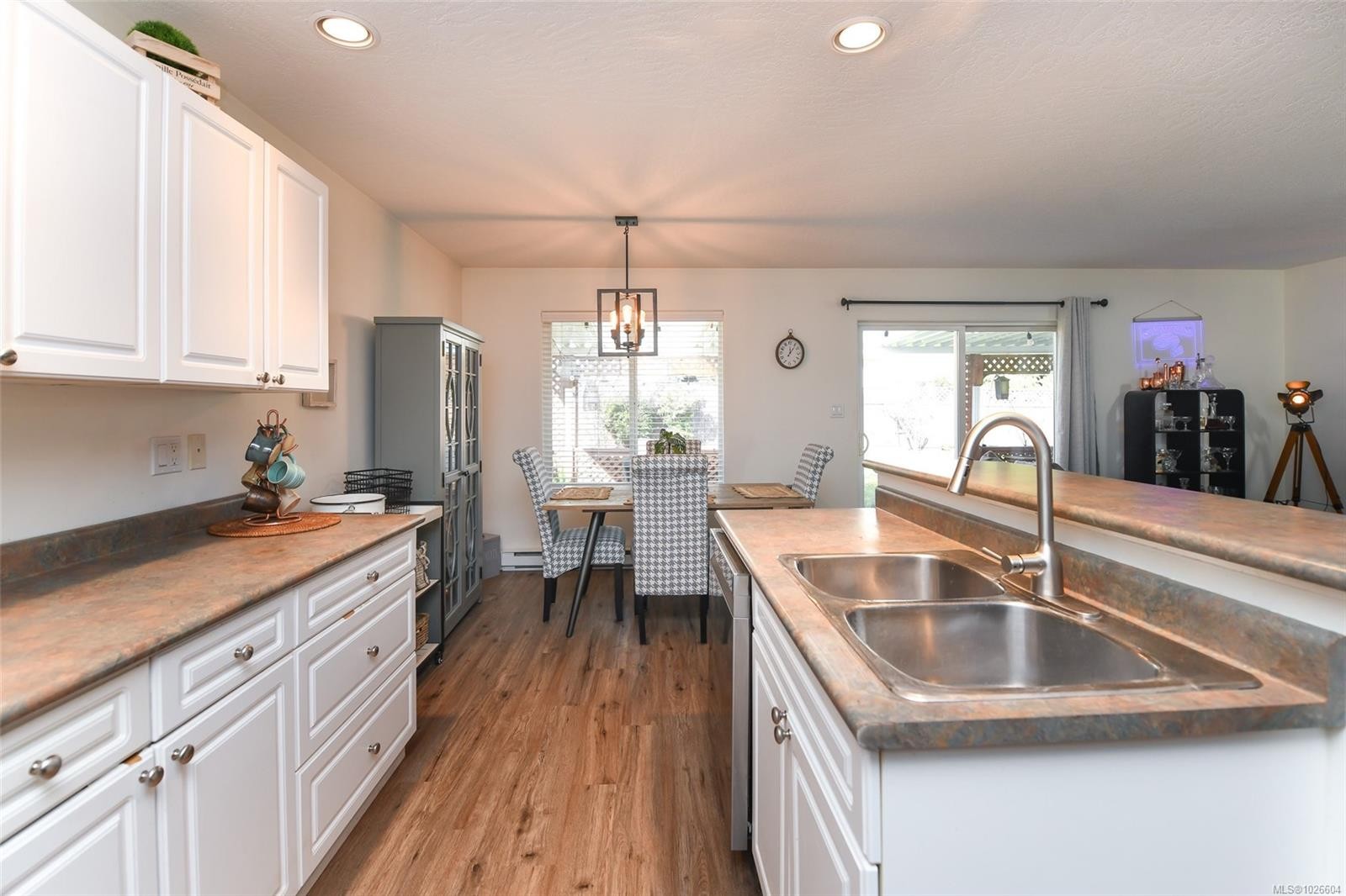 937 Malahat Dr, Courtenay, BC