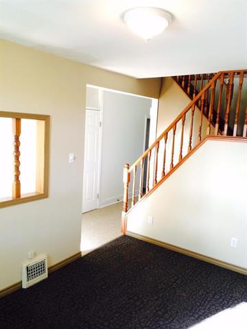 371 St John'S Ave, Winnipeg, MB