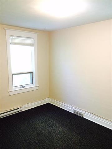 371 St John'S Ave, Winnipeg, MB