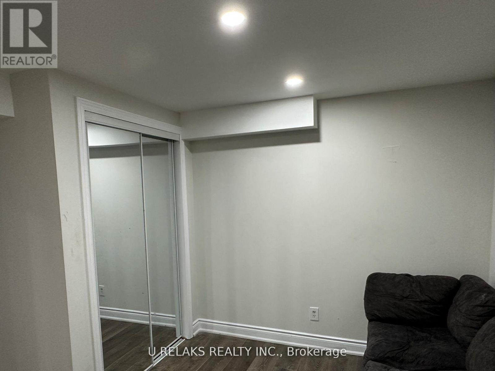 640 Farwell Crescent, Mississauga, ON - Indoor Photo Showing Other Room