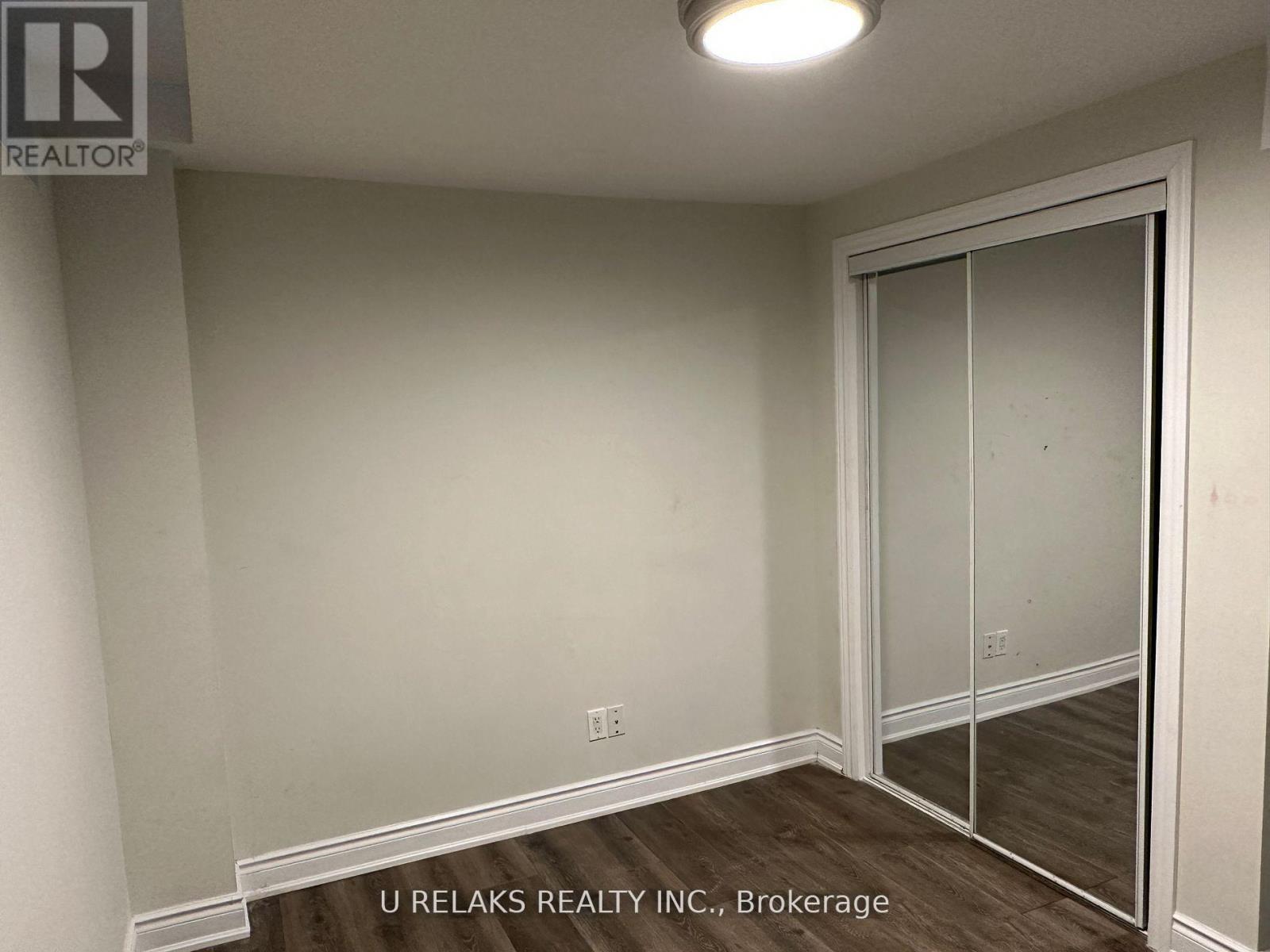 640 Farwell Crescent, Mississauga, ON - Indoor Photo Showing Other Room