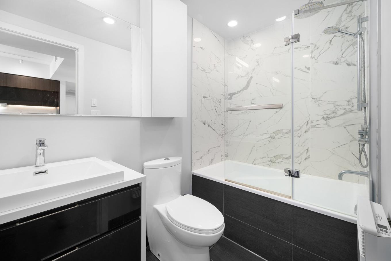 Bathroom - 3412-1188 Rue St-Antoine O., Montréal (Ville-Marie), QC - Indoor Photo Showing Bathroom