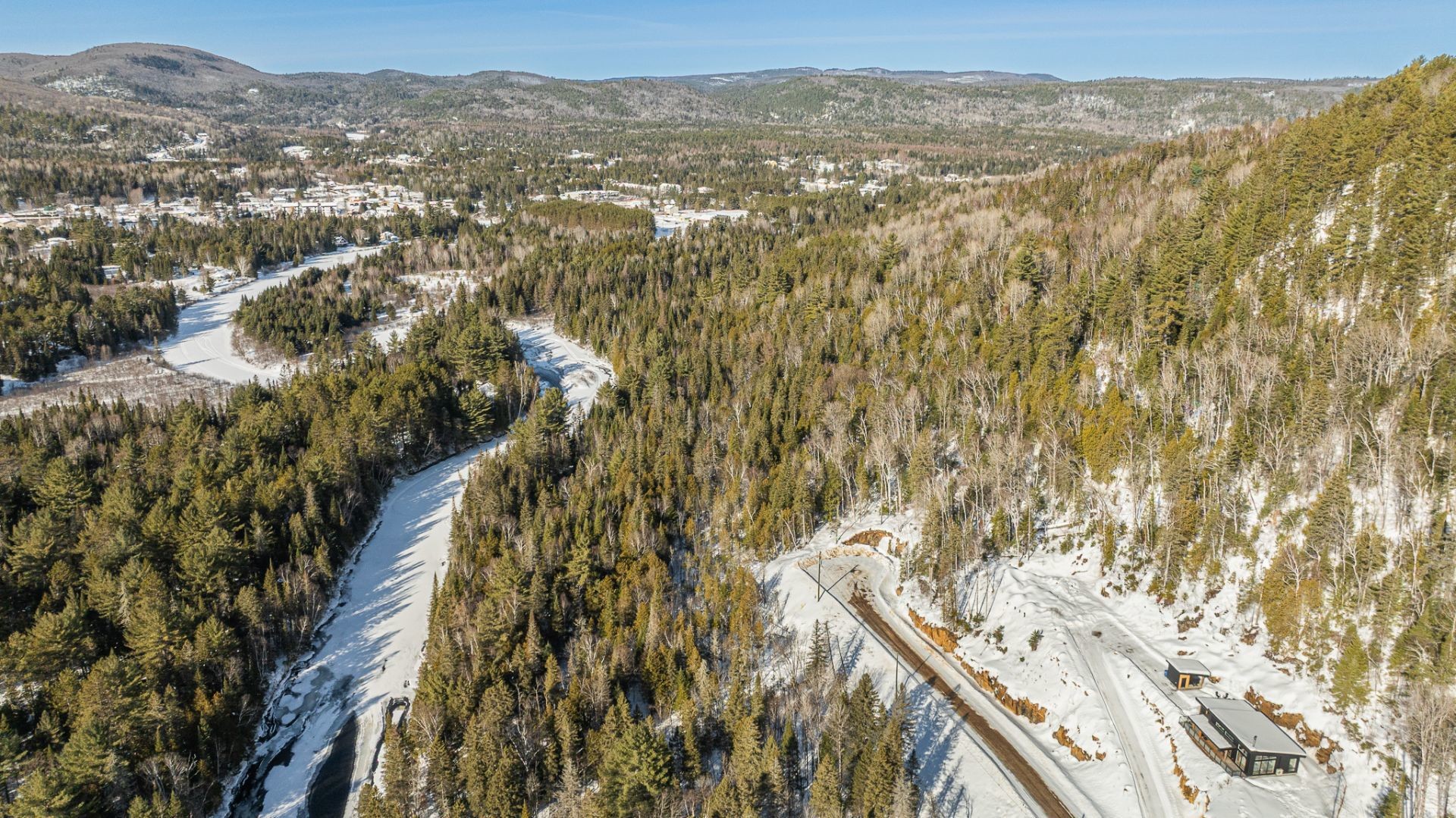 Photo aérienne - Rue Des Cougars, Saint-Côme, QC