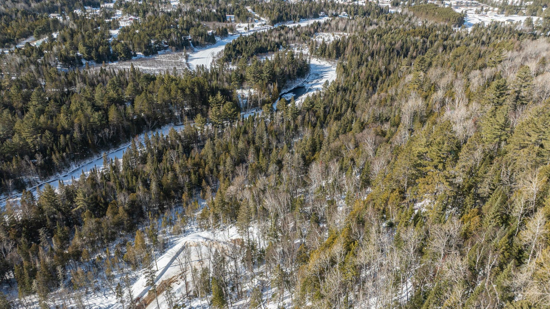 Photo aérienne - Rue Des Cougars, Saint-Côme, QC