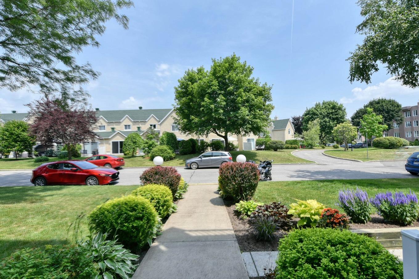 Exterior entrance - 21-54 Rue De Courcelle, Repentigny (Repentigny), QC - Outdoor