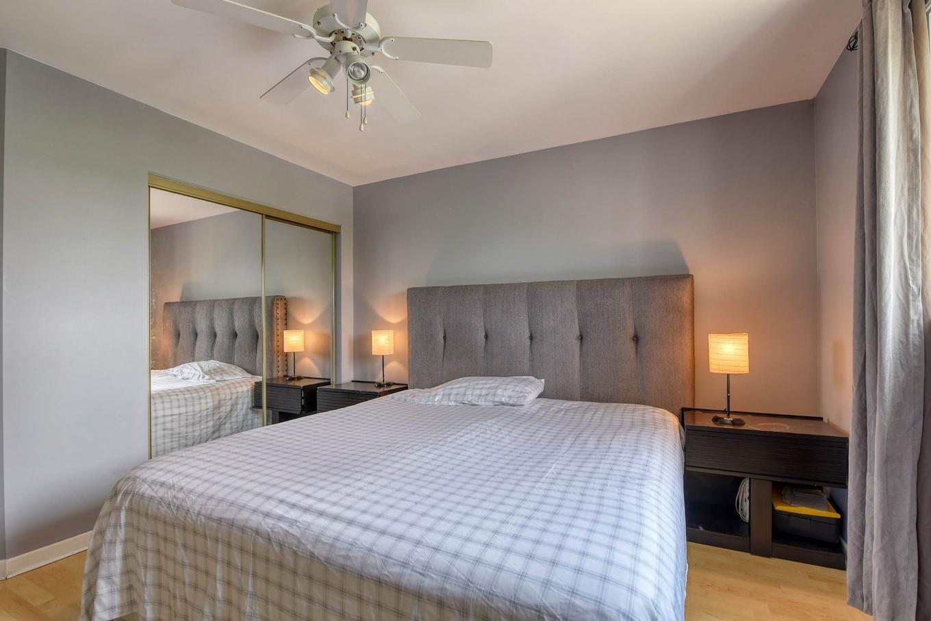 Primary bedroom - 21-54 Rue De Courcelle, Repentigny (Repentigny), QC - Indoor Photo Showing Bedroom