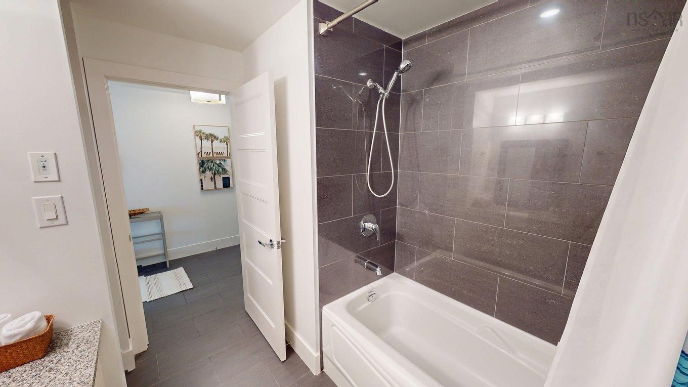 504 15 Kings Wharf Place, Dartmouth, NS