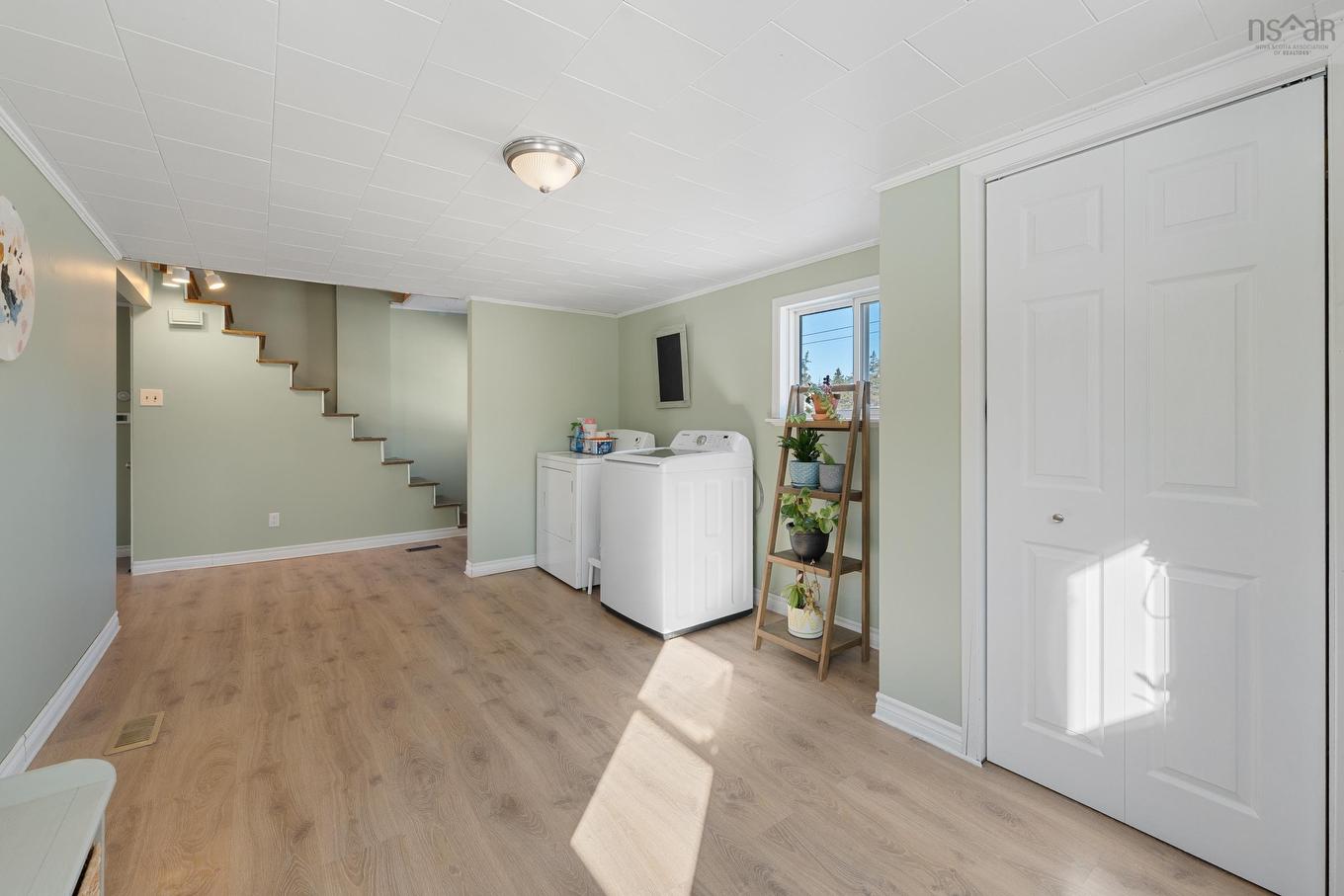 90 Oak Park Road, East Pubnico, NS