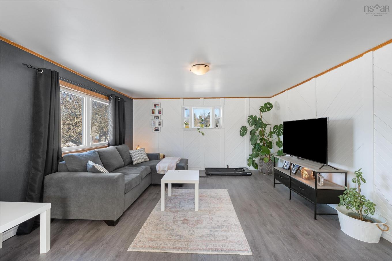 90 Oak Park Road, East Pubnico, NS