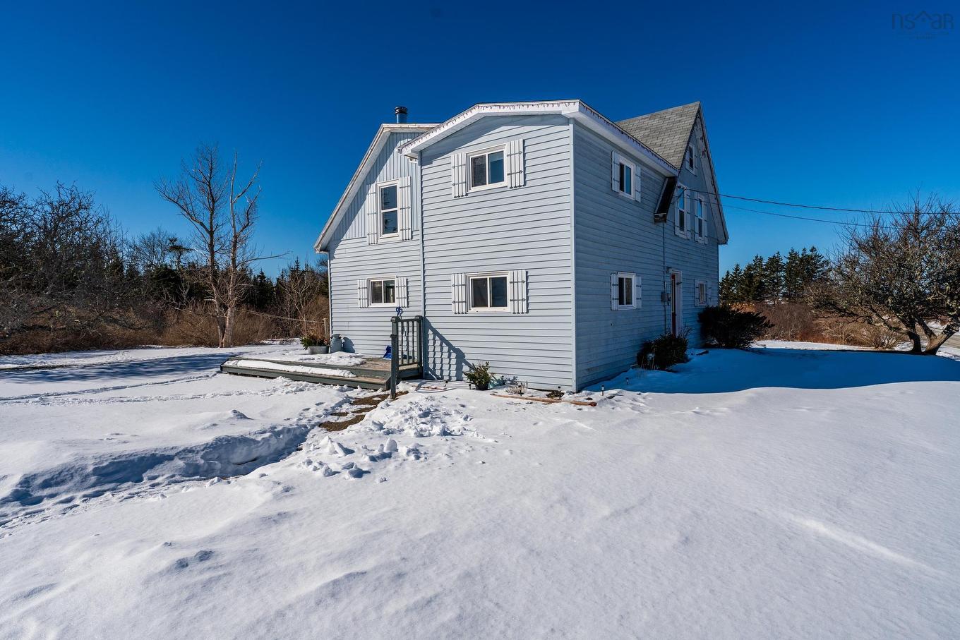 90 Oak Park Road, East Pubnico, NS